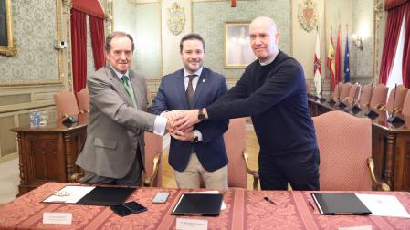 De izquierda a derecha: Jaime Alfonsín, Alejandro Toquero, y Sergio Álava