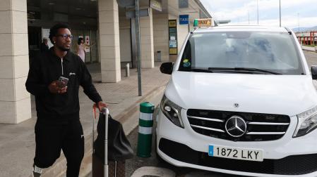 Sheraldo Becker se ha marchado esta mañana de Pamplona para viajar después a Alemania