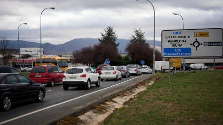Imagen de una de las retenciones habituales en este punto entre los tres municipios