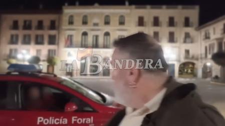 El 'youtuber' 'Un Murciando Encabronado' en Falces con la Policía Foral