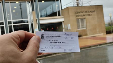 Una cita para acudir al centro de salud