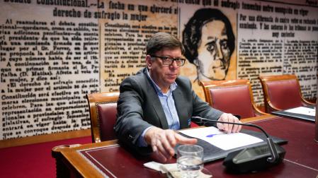 El exdirigente socialista Paco Salazar, quien dejó sus cargos en Moncloa y Ferraz hace siete meses por acusaciones de acoso sexual a compañeras de trabajo, y que fue elegido tres veces diputado en el Congreso, durante su comparecencia este jueves en la comisión de investigación del caso Koldo del Senado