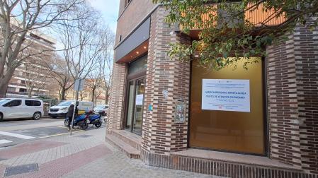 Calle Alhóndiga, junto al paseo de Sarasate.