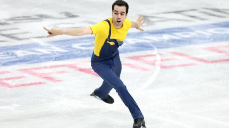 El patinador Tomás Guarino, caracterizado para su programa corto como 'minion',  asegura que se encuentra ya en "los últimos pasos" para conseguir los derechos musicales para su número