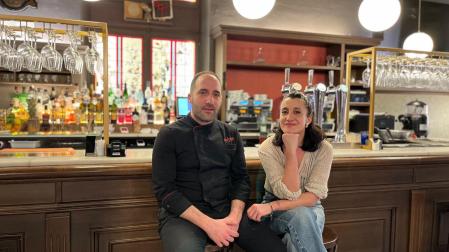 Marina Ortiz Khomenko y Gaizka Orradre Torres toman las riendas del bar-restaurante del Nuevo Casino Principal