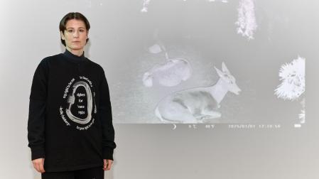 Maider Garayo en la exposición 'Dear Deer” en la Ciudadela