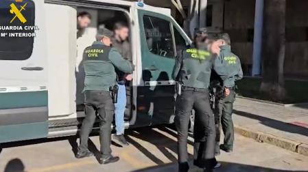 La Guardia Civil ha detenido a tres personas en el marco de la actuación