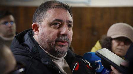 Unai Hualde atiende a los periodistas con motivo de la Asamblea Territorial Ordinaria de EAJ-PNV en Navarra