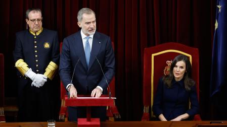 Los reyes Felipe VI y Letizia, durante el acto institucional celebrado en el Congreso de los Diputados para conmemorar la Constitución de 1978, que se convierte esta semana en la más longeva de la historia de España
