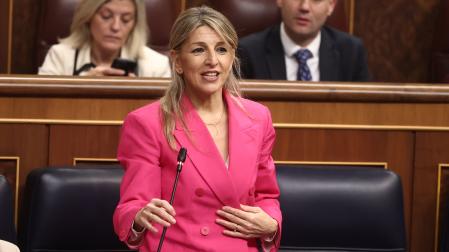 Yolanda Díaz interviene durante una sesión de control al Gobierno en el Congreso de los Diputados