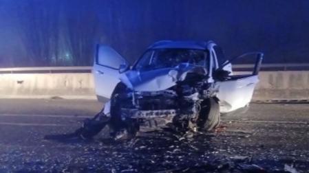 Imagen del estado en el que quedó uno de los vehículos implicados en el accidente