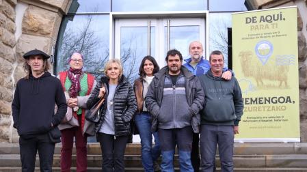 Componentes de la directiva de la asociación Laburki