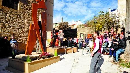 La inauguración de un monumento a Pedro de Navarra en Tafalla.
