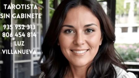 Luz Villanueva es una de las mejores tarotistas 24 horas que está en todo momento en activo y que ofrece, precisamente, una atención personalizada, eficaz y funcional para saber más sobre la vida y el porvenir