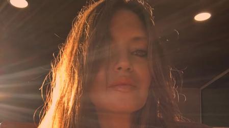Sara Carbonero, en una de las fotos que ha compartido en Instagram, disfrutando de los rayos de sol