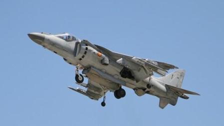 Imagen de uno de los Harrier de la Armada Española
