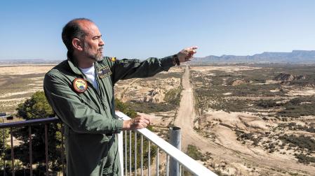 José Manuel Bellido Laprada, en el polígono de tiro de Bardenas