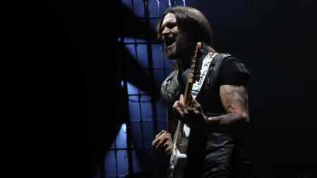 El cantante colombiano Juanes, durante su concierto en el Movistar Arena