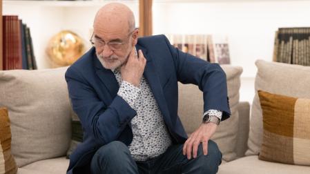 El escritor Fernando Aramburu durante un encuentro con medios por su nueva novela ‘Maite’, en el Hotel Casa de las Artes, en Madrid
