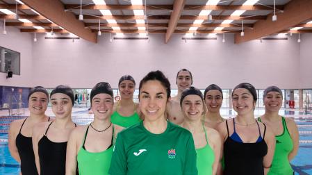 A* Jesús Garzaron F* 2026_02_28 T* Equipo de natación artística que participará por primera vez en el Campeonato de España. L* A. D. San Juan, Pamplona