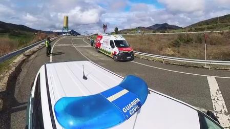 Lugar donde se produjo el incidente con la patrulla de la Guardia Civil en primer término