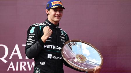 El piloto de Mercedes, George Russell celebra su triunfo en el GP de Australia