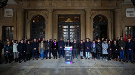 Concentración institucional ante el Palacio de Navarra este 8 de marzo