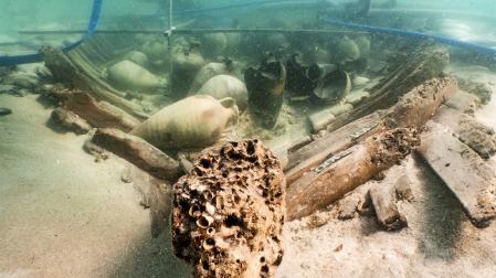 En el barco romano hundido en Ses Fontanelles se han encontrado 249 ánforas de cuatro tipos diferentes