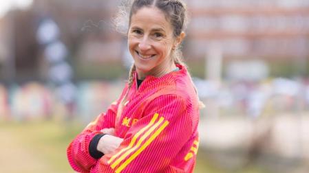 La pamplonesa Ana Llorens Pérez (Bikila) vivirá su primer Campeonato de España de maratón tras haberse estrenado con éxito en la distancia el pasado diciembre en Valencia,