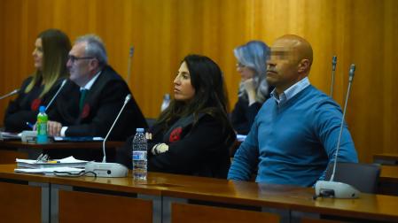 Juicio con jurado popular contra Marco R. acusado de asesinar a puñaladas a su expareja Paula en mayo de 2023 en Torremolinos, tras años de maltrato y aislamiento por celos