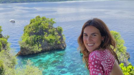 Raquel Vidorreta, retratada en la isla de Rufas, en Raja Ampat (Papúa Occidental, Indonesia).