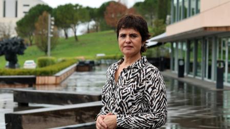 La presidenta de la Asociación Española de Asociaciones de Ayuda al Déficit de Atención e Hiperactividad, Maite Urkizu, en el Museo de la Universidad de Navarra.