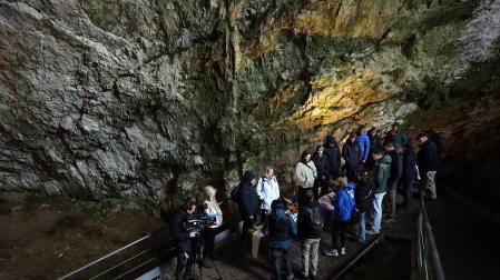 Cueva de Mendukilo. Cata a ciegas de agua de estalagtita de cueva y productos de la zona