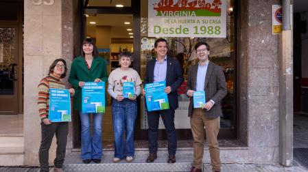 Presentación del proyecto ‘Hazlo fácil, hazlo accesible’ en Alimentación Virginia, en Iturrama.