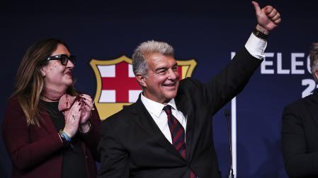 Joan Laporta celebra el triunfo en las elecciones a la presidencia del F.C. Barcelona