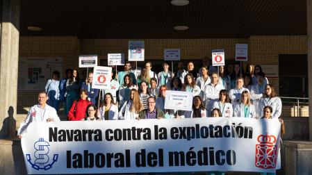 Médicos concentrados en el Hospital Reina Sofía de Tudela