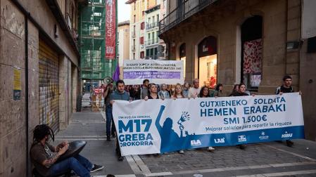 Fotos de las movilizaciones en Pamplona por la huelga general en Navarra por un salario mínimo propio