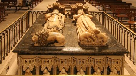 Sepulcro de Carlos III y Leonor de Castilla ubicado en la Catedral de Pamplona