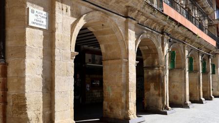 Vista de los porches de la plaza de los Fueros