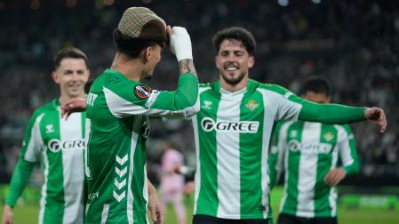 Antony celebra su gol contra Panathinaikos