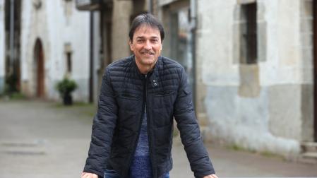 El entrenador de fútbol sala de Irurtzun Imanol Arregui se ha visto obligado a abandonar Kuwait, donde dirigía al equipo Al-Yarmouk
