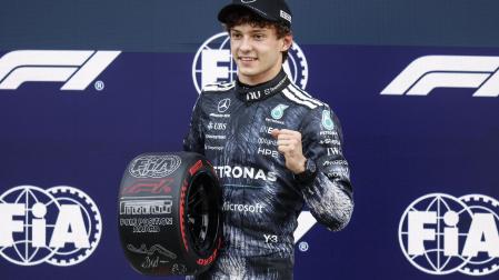 Antonelli (Mercedes) celebra su pole en Suzuka