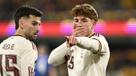 Víctor, celebrando el 3-0 contra Serbia