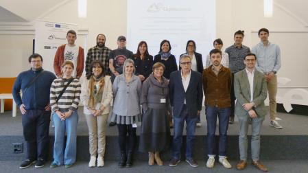 Foto de familia tras la presentación de 'CIRPHISCONTROL'
