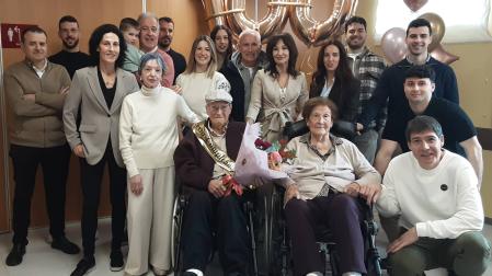 Pascual Agarrabares junto a su mujer Margarita Eslava