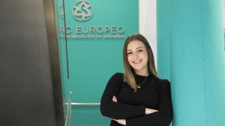 Ane Nuin Irigoyen, alumna de primer curso del doble grado en Asistencia a la Dirección y Marketing.