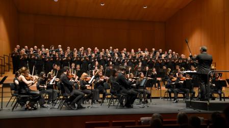 Concierto en Baluarte del Coro sinfónico de FCNAE y la Joven Orquesta de Soria.