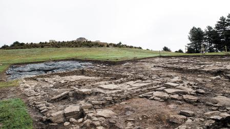 Una imagen del yacimiento del castró vascón de Irulegi