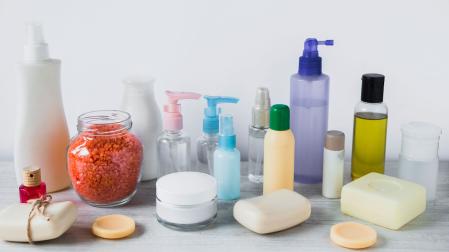 Los parabenos se utilizan desde hace décadas como conservantes en productos de uso cotidiano como en higiene y alimentación