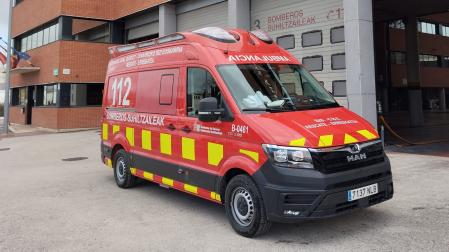 Nueva ambulancia de soporte vital básico para el parque de Tafalla